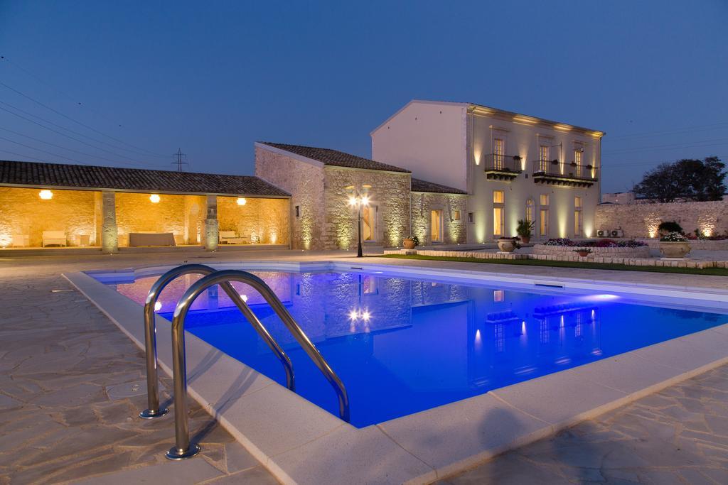 Casale 1821 Hotel รากูซา ภายนอก รูปภาพ